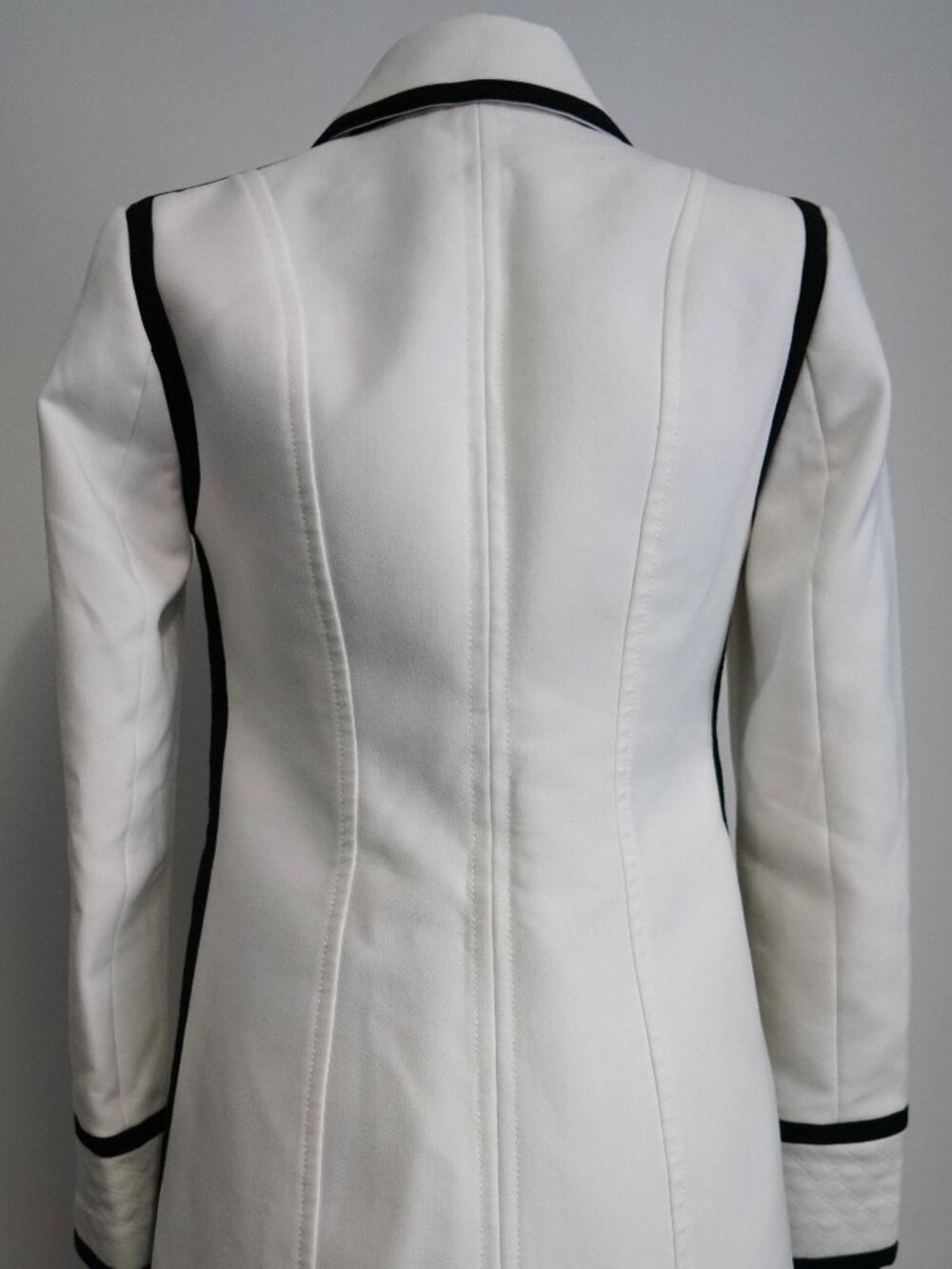 White House Black Market-Wmns XS-White/Black Quilted Suit Set-Minor Flaws - Picture 3 of 12